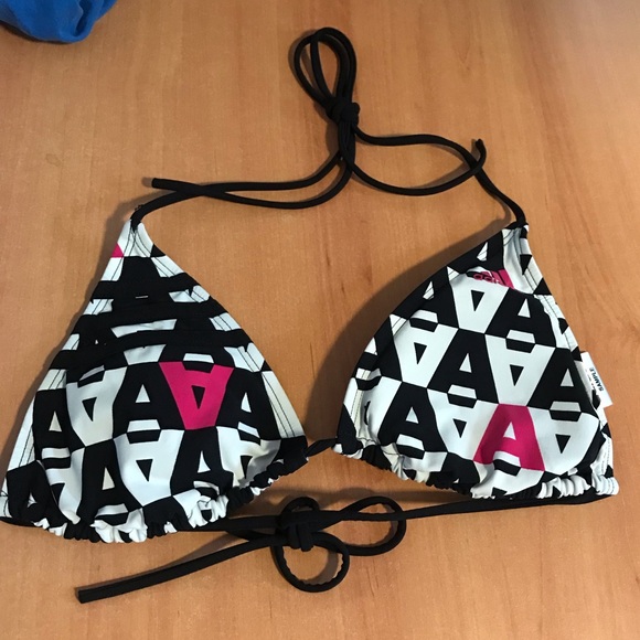 SIZE 8 BIKINI TOP•SIZE 8 BIKINI BOTTOMS•DRAWSTRING SET - Picture 3 of 4
